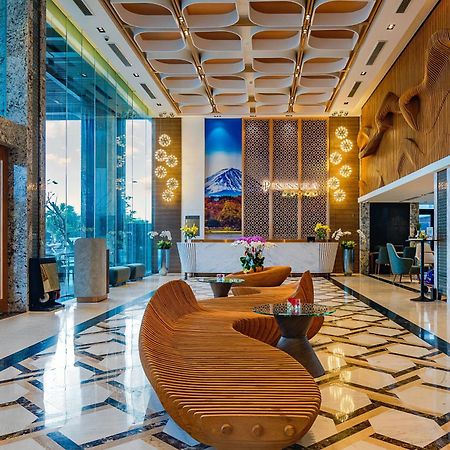Peninsula Hotel Danang 外观 照片