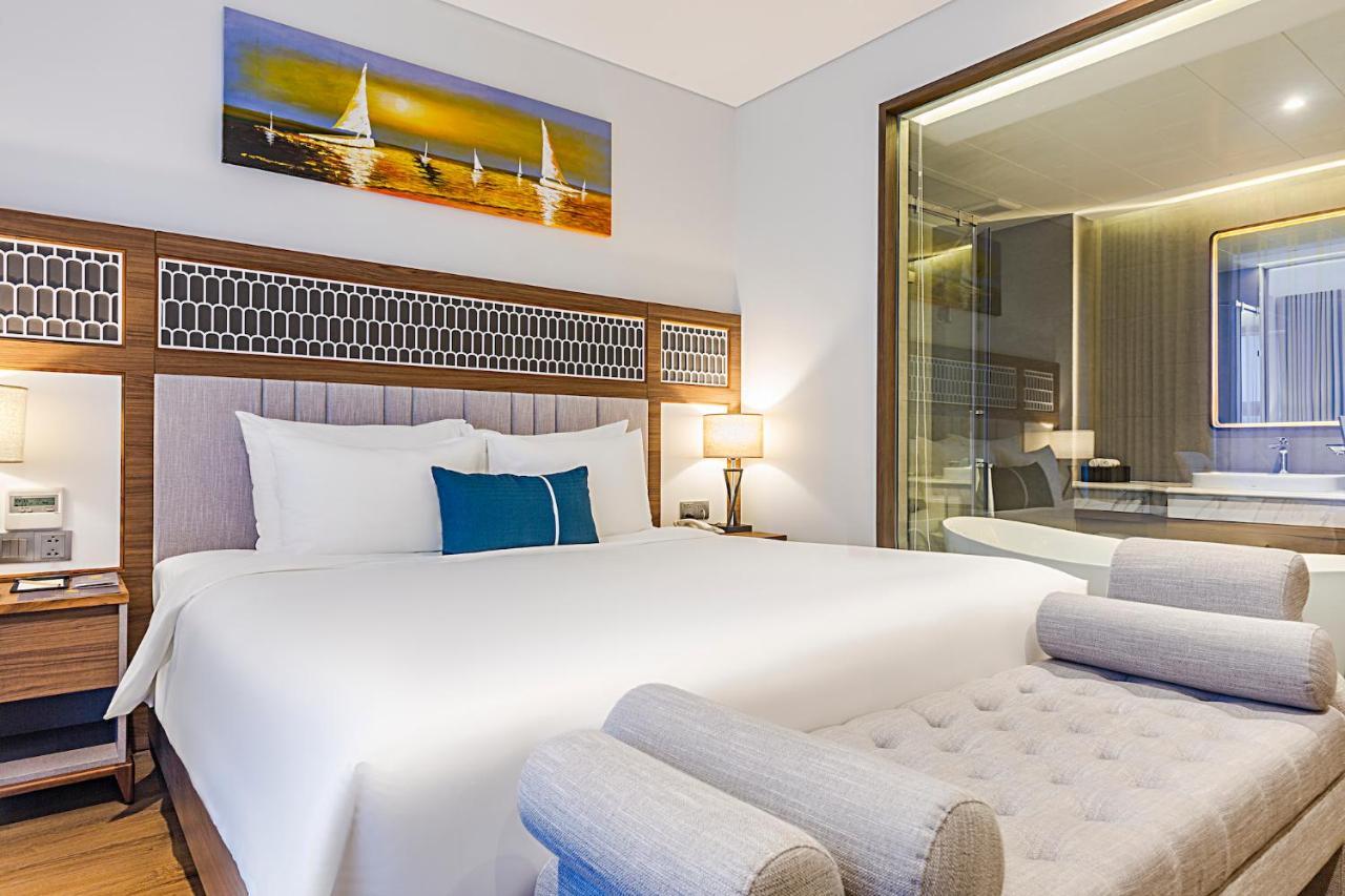 Peninsula Hotel Danang 外观 照片