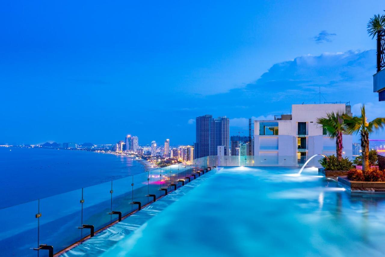Peninsula Hotel Danang 外观 照片
