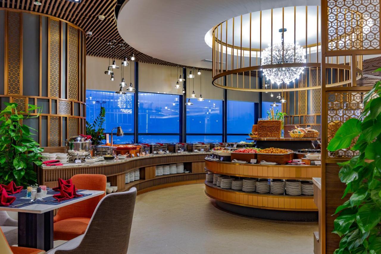 Peninsula Hotel Danang 外观 照片