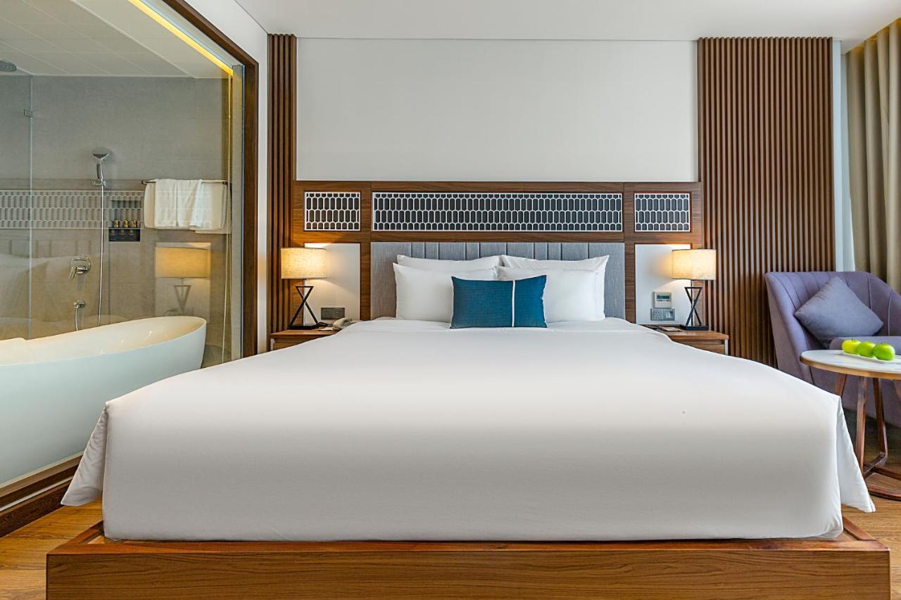 Peninsula Hotel Danang 外观 照片