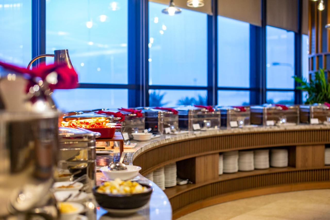 Peninsula Hotel Danang 外观 照片
