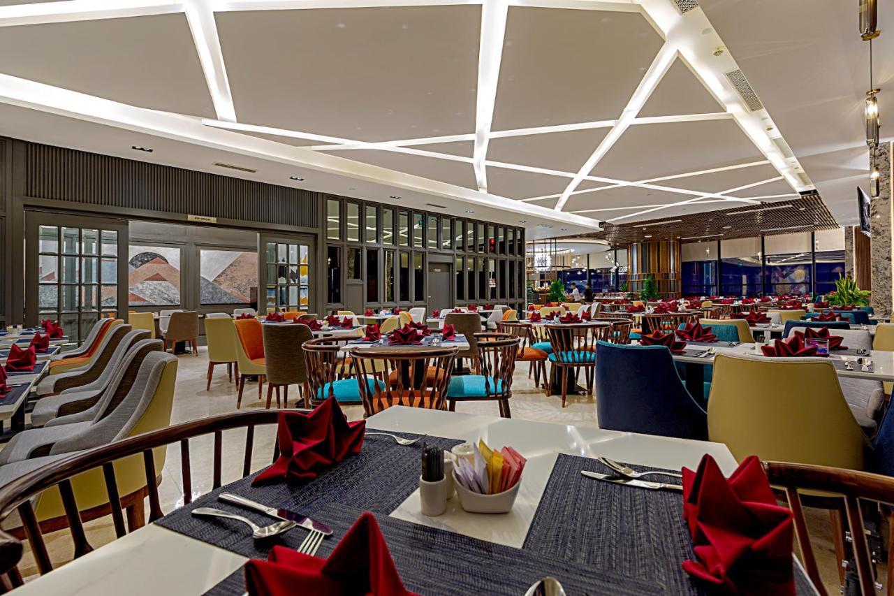 Peninsula Hotel Danang 外观 照片