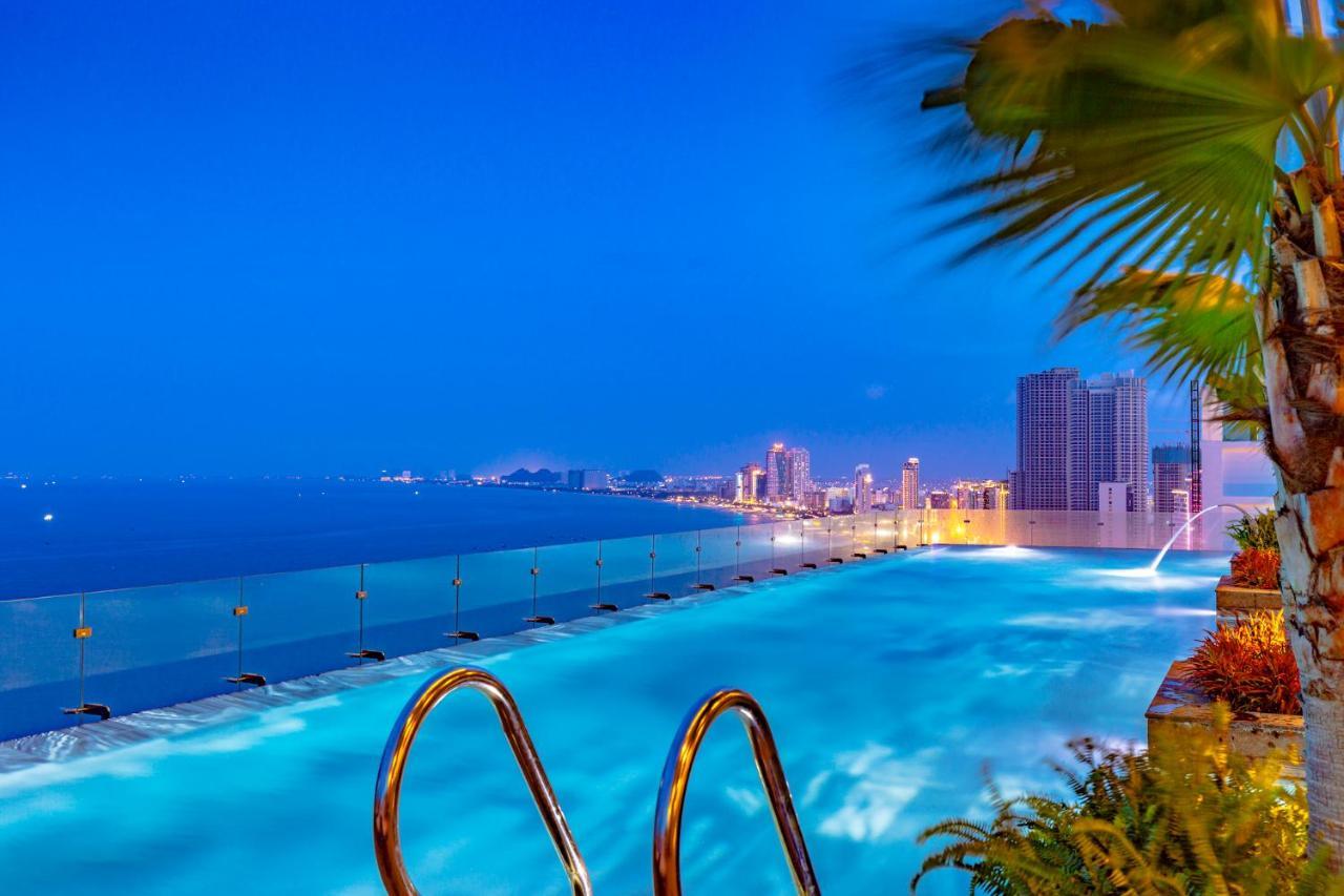 Peninsula Hotel Danang 外观 照片